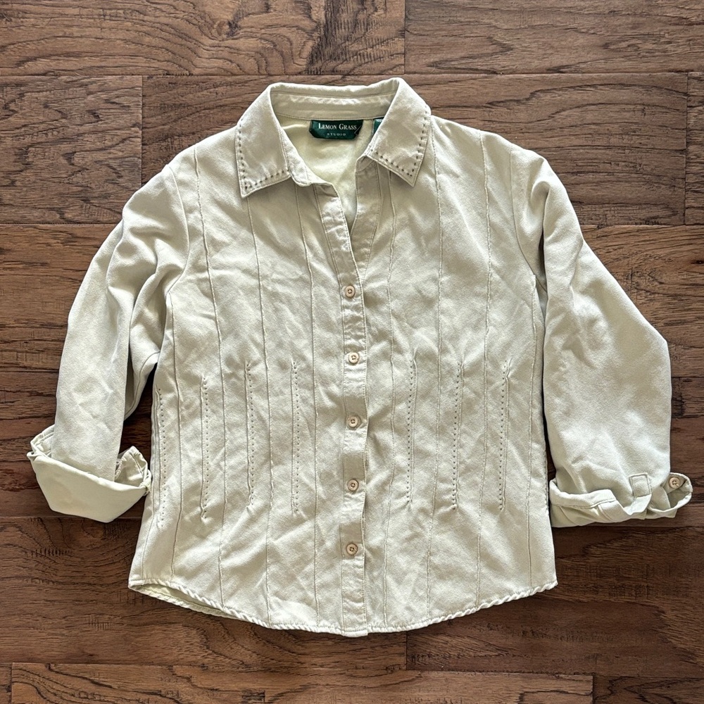 Vintage Pale Green Button-Up Shirt